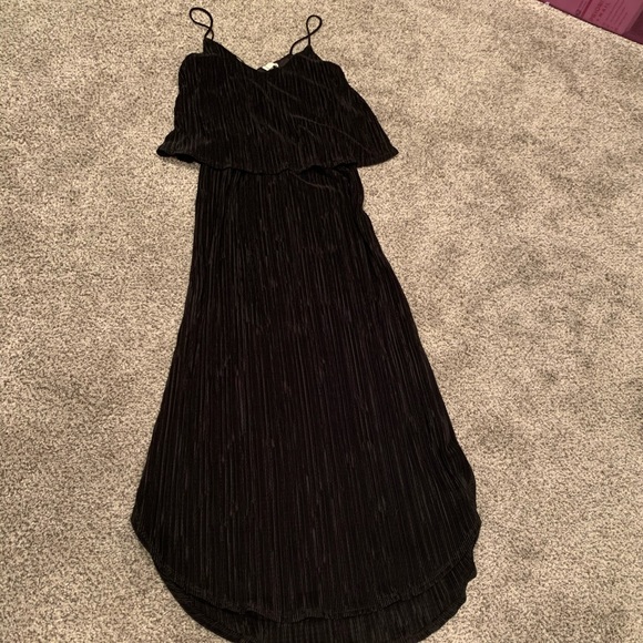 H&M Dresses & Skirts - H&M Maxi Dress
